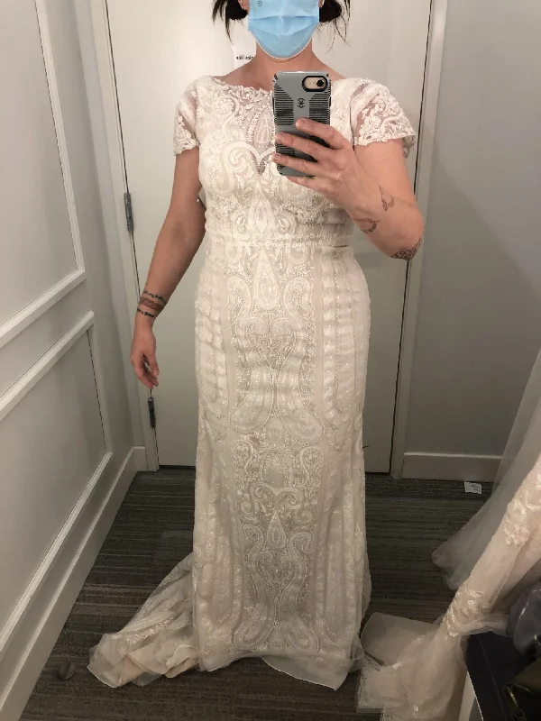 David's Bridal MS251194 Flowy unclassified dresses