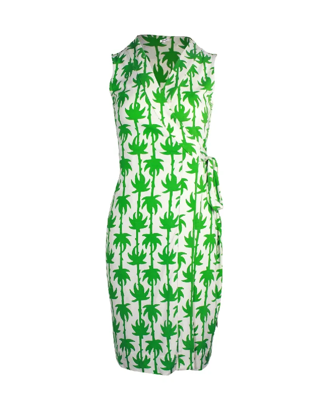 Diane Von Furstenberg Printed Sleeveless Wrap Dress in White Print Silk Lightweight unclassified dresses