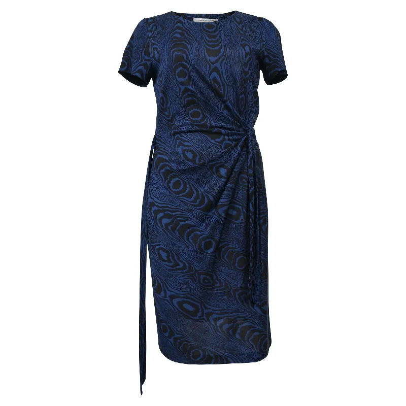 Diane Von Furstenberg Wood Grain Print Dress in Blue Polyester Dark color unclassified dresses