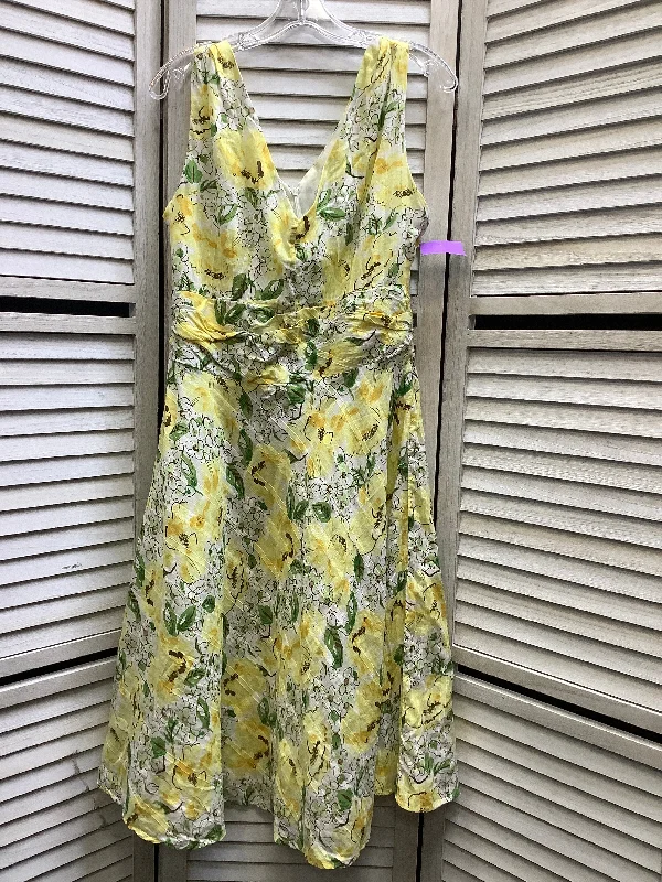 Dress Casual Midi By Dressbarn  Size: 14 Wrap Midi Skirt