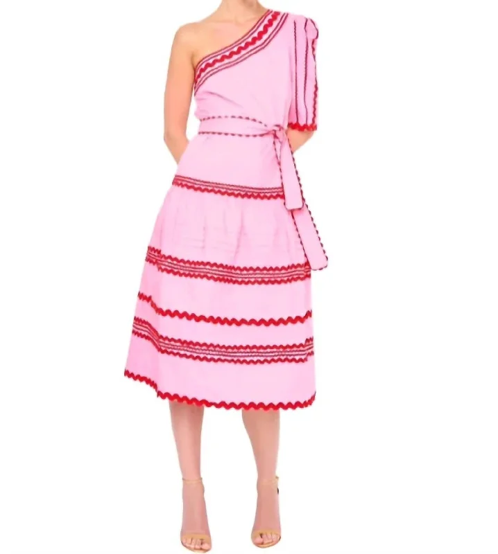 Kerrin Dress In Pink Smocked unclassified dresses
