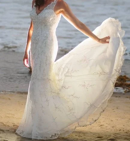 Maggie Sottero Blakely Open-back unclassified dresses