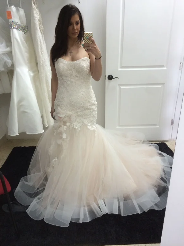 Maggie Sottero Velma Sexy unclassified dresses