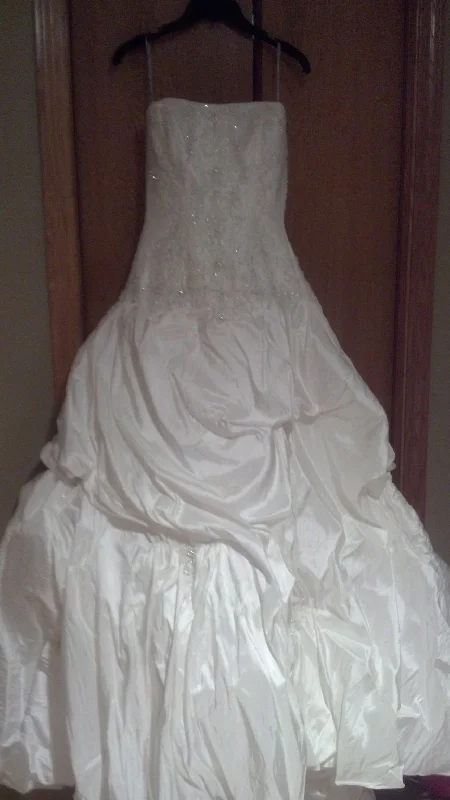 Maggie Sottero Victoriana/J1082 Travel unclassified dresses