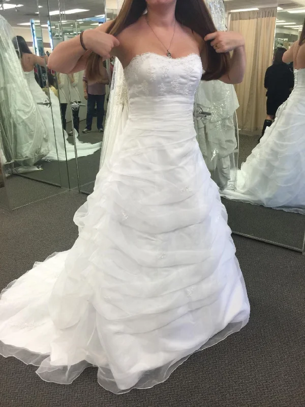 David's Bridal L9479 Engagement unclassified dresses