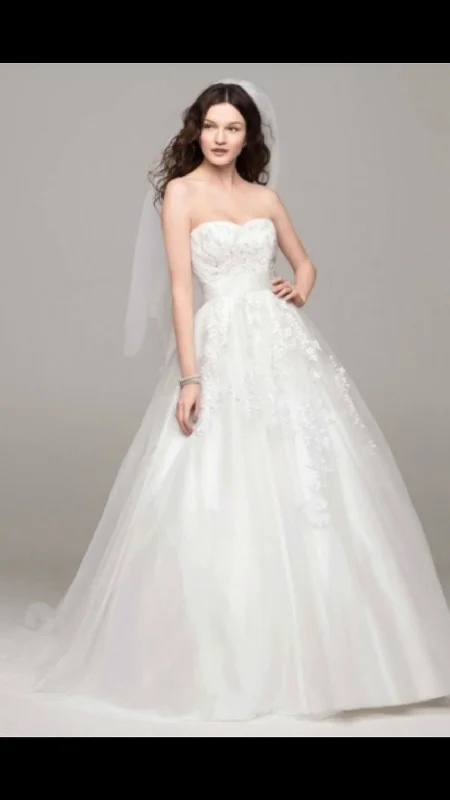 David's Bridal MK3666 Flowy unclassified dresses