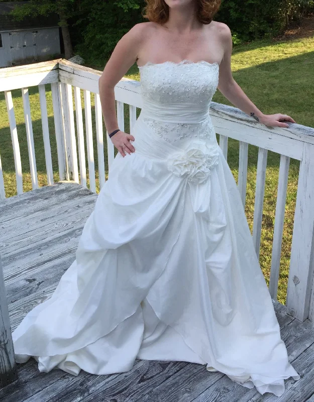 Other Bailey Bridal Discounted unclassified dresses