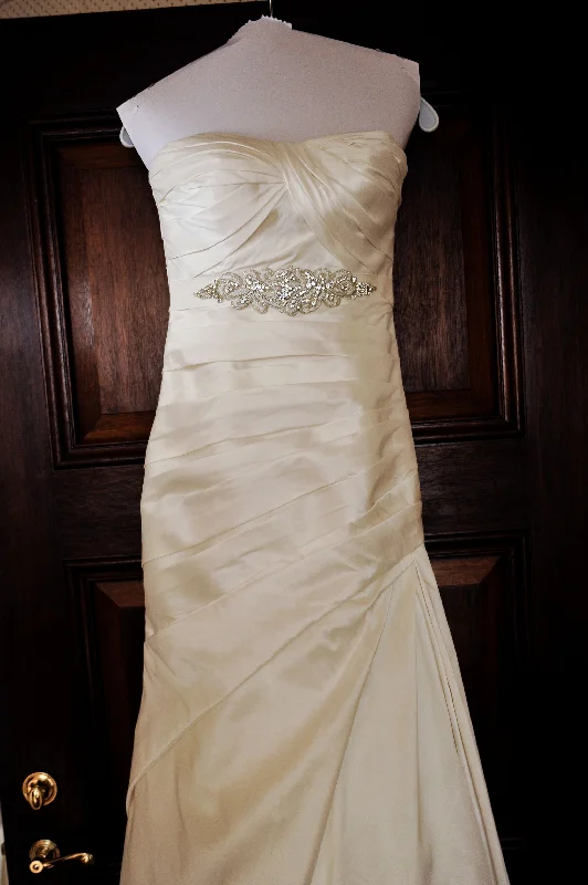 Pronovias Alma Party unclassified dresses