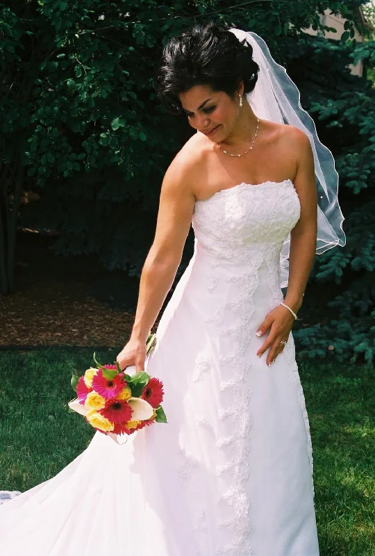 David's Bridal michaelangelo Satin unclassified dresses
