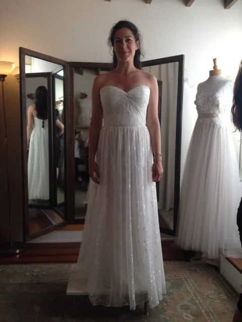 Watters "stevie" Lace unclassified dresses